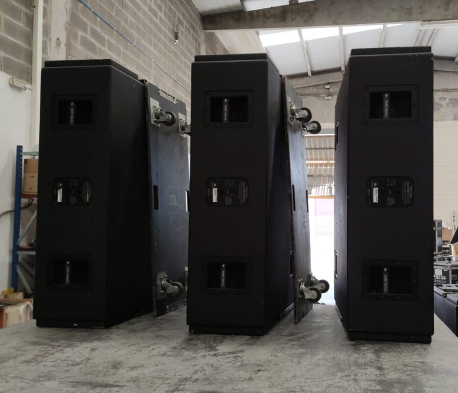 JBL VT4889 d'occasion